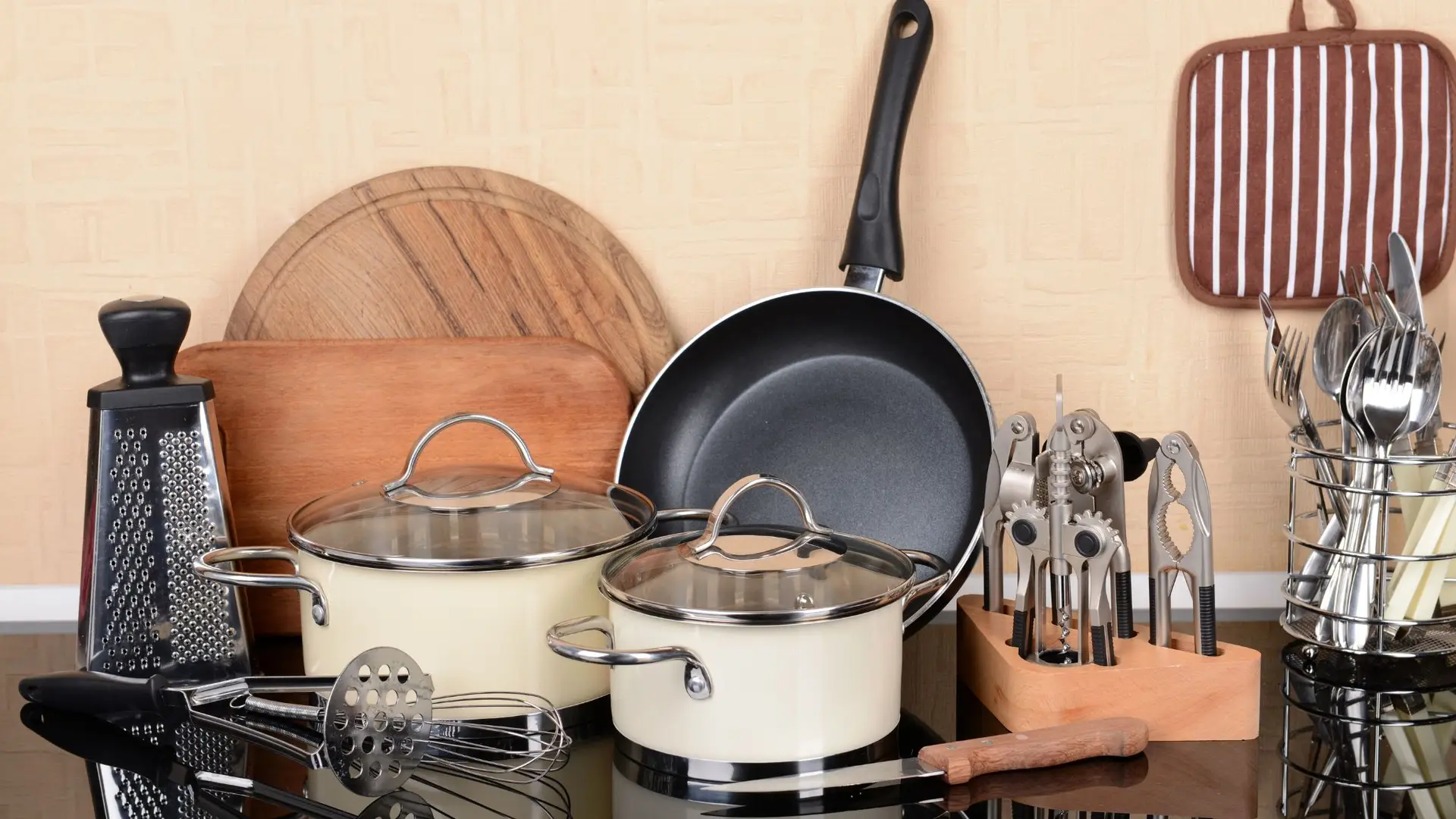 Adaptive Kitchen Tools and Chronic Pain